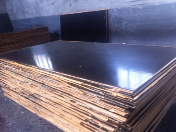 建筑模板使用前的準(zhǔn)備工作